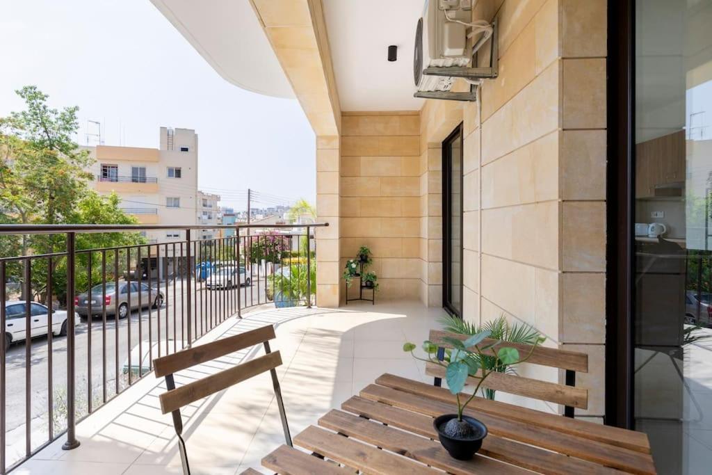 Epicurian Residence Никосия Экстерьер фото