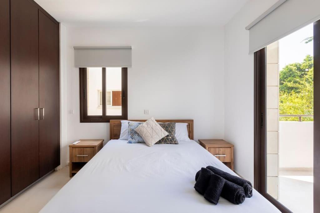 Epicurian Residence Никосия Экстерьер фото